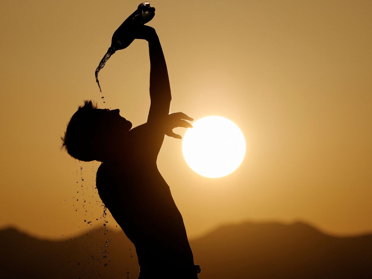 झुलसा रही है गर्मी! मार्च 2024 बना सबसे गर्म महीना, लगातार 10वें महीने में बनाया नई ऊंचाई पर पहुंचा पारा
