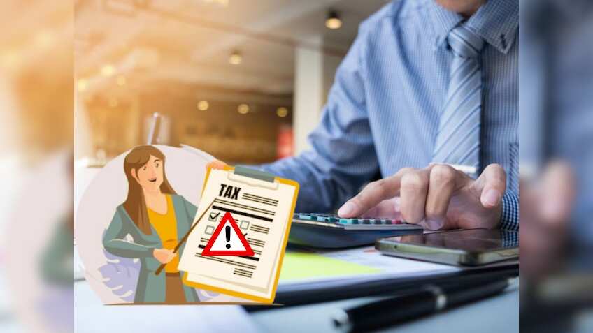 PF Withdrawal 2024: पीएफ अकाउंट से निकाले थे मजबूरी में पैसे, क्या अब भरना पड़ेगा टैक्स? नौकरी करते हैं तो पढ़ लें खबर