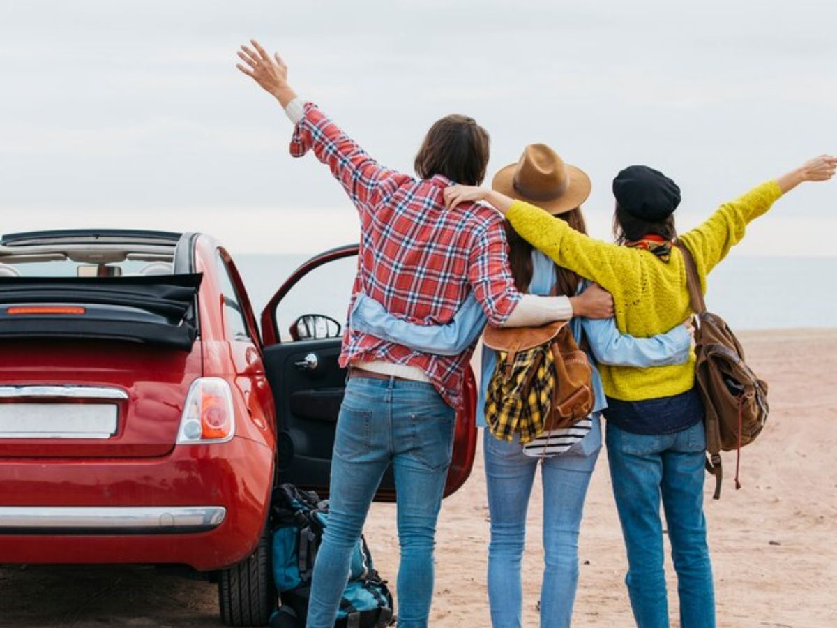 घूमने के लिए जितना खर्च देश में करते हैं, उतने में कर लेंगे विदेश यात्रा...जानिए ऐसे देश जहां की करंसी पर भारी भारतीय रुपया