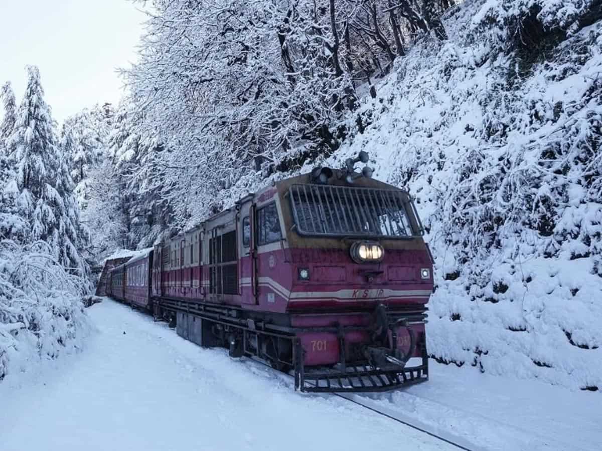 शिमला में है गर्मियों की छुट्टियां मनाने का प्लान, रेलवे ने किया कंफर्म टिकट का इंतजाम, इस रूट पर चलेगी समर स्पेशल ट्रेन