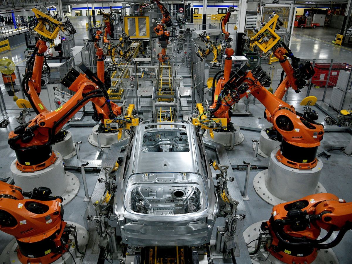 फरवरी में Industrial Production में जबरदस्त उछाल, खनन में तेजी का मिला फायदा