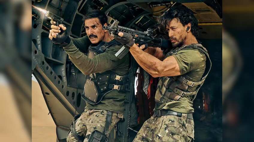 Box Office: Bade Miyan, Chote Miyan की बॉक्स ऑफिस पर वापसी, मेकर्स ने दिया एक के साथ एक टिकट फ्री ऑफर