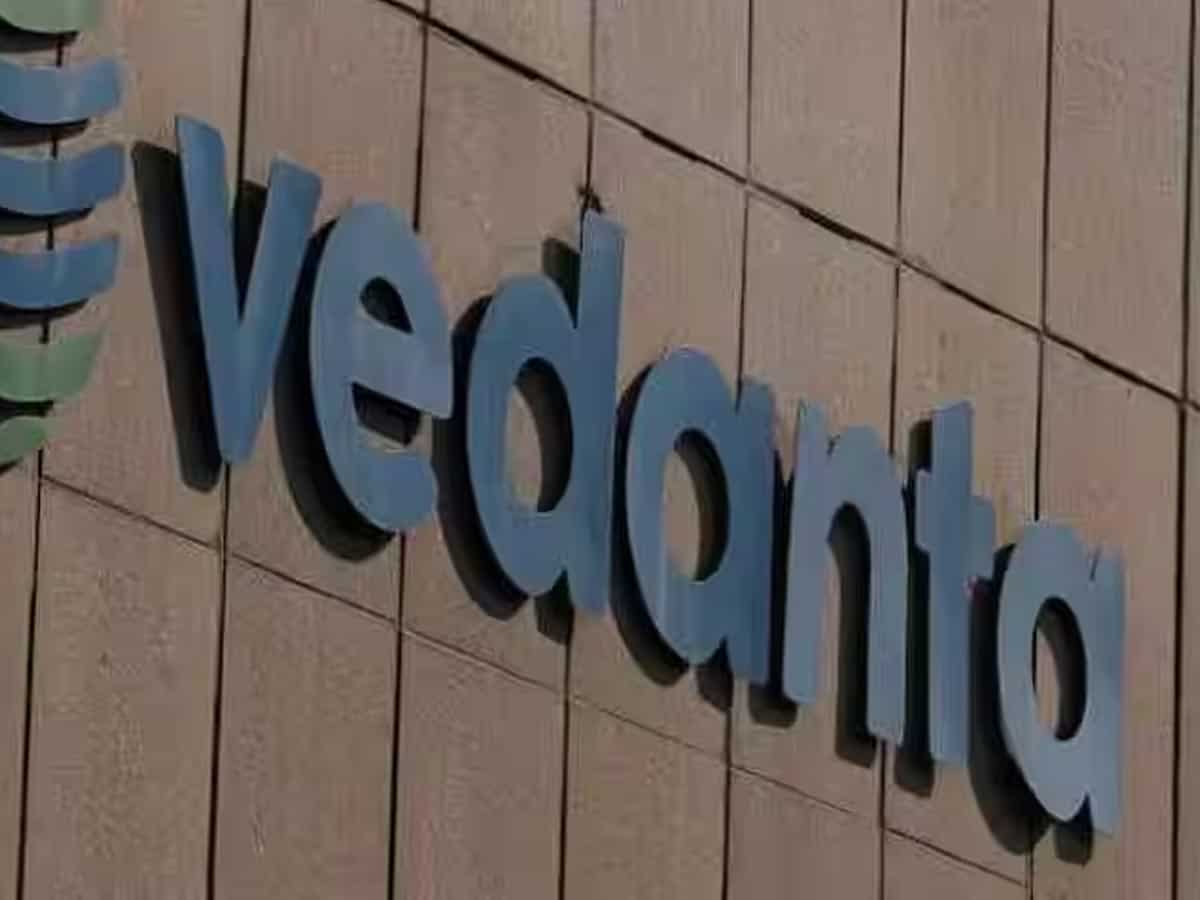 Vedanta पर बड़ा अपडेट, 11 साल के लिए मिला 3918 करोड़ रुपए का लोन, शेयर में दिखेगी हलचल