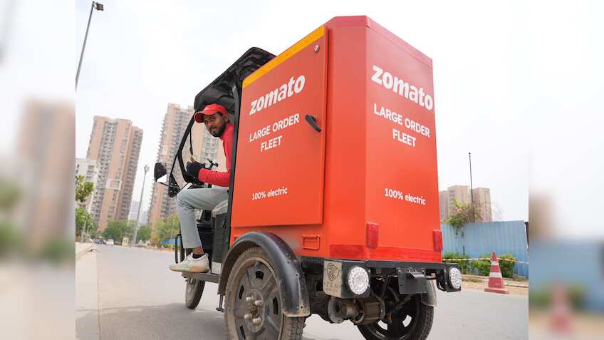 अब शादी-पार्टी के ऑर्डर भी लेगा Zomato, जानिए दीपिंदर गोयल ने अब क्या लॉन्च कर दिया