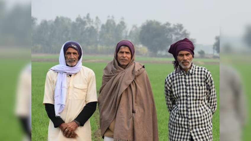 किसान डेयरी लोन लेने पहुंच गए NABARD, बैंक को देनी पड़ी सफाई, जानिए पूरा मामला