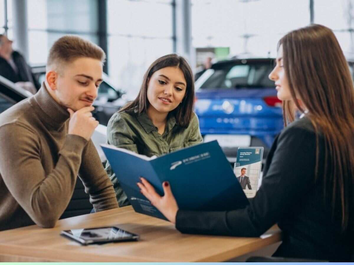Car Insurance Tips: सस्‍ते प्‍लान के चक्‍कर में कहीं ठगी का शिकार न हो जाएं, इंश्‍योरेंस लेते समय जरूर चेक करें ये 7 बातें