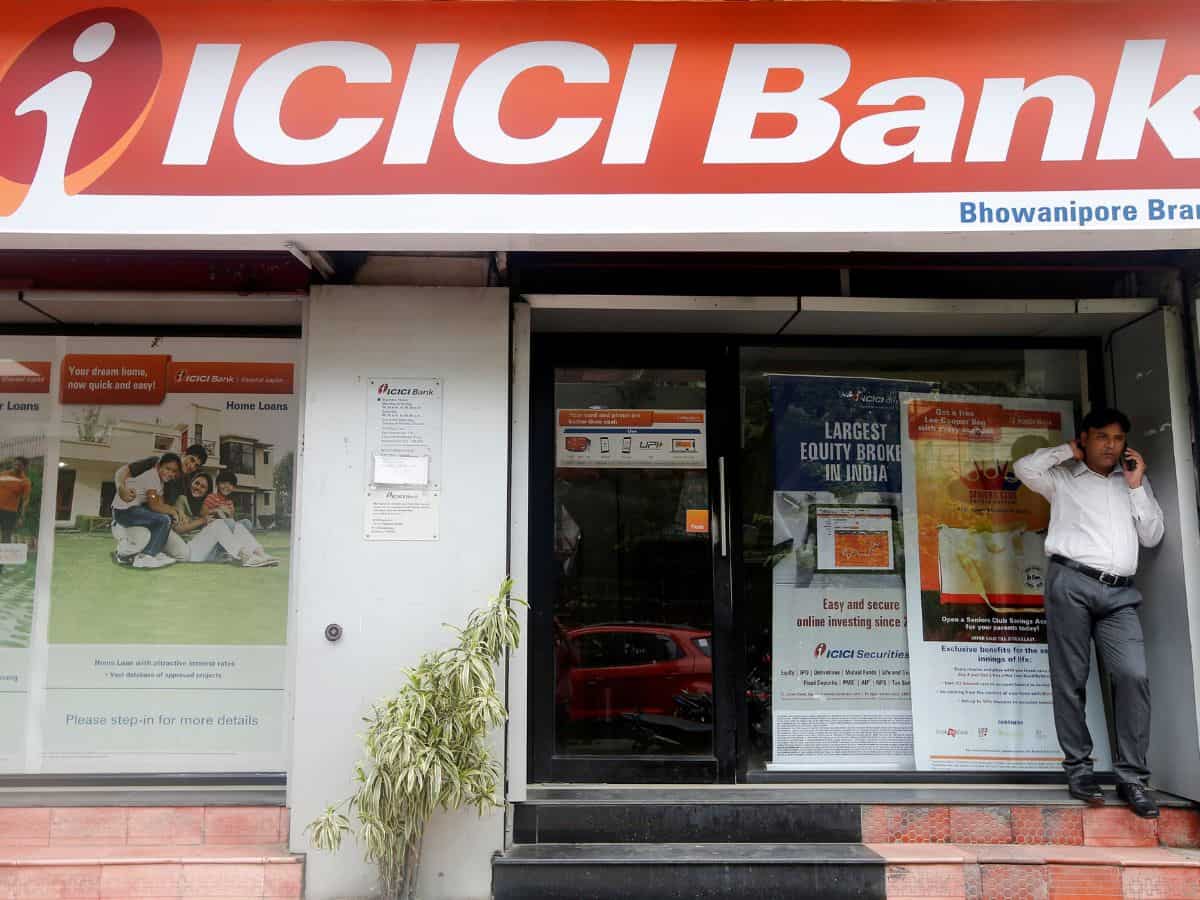 ICICI Bank में है अकाउंट? बैंक की गलती से लीक हुआ 17 हजार यूजर्स का क्रेडिट कार्ड डेटा, ब्लॉक हुए सारे कार्ड