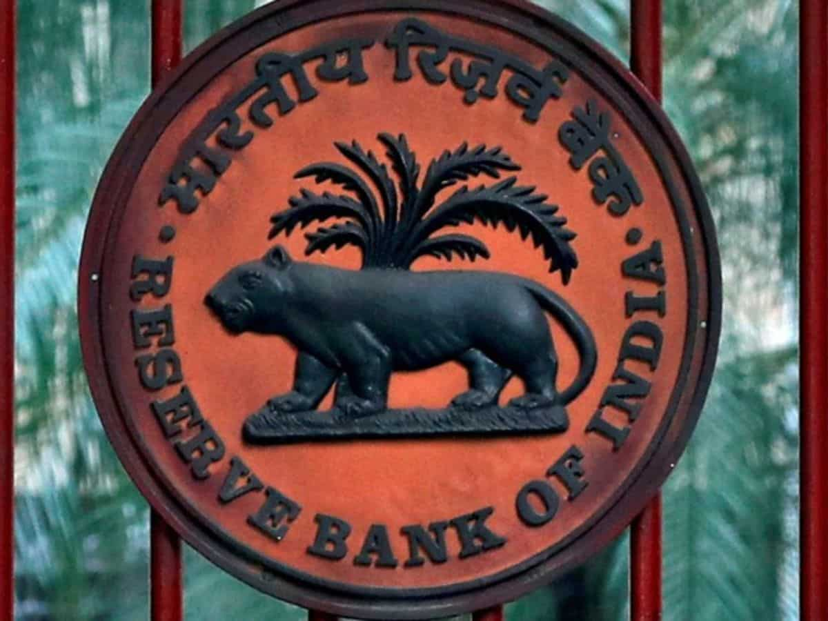 RBI ने कैंसिल कर दिया इस NBFC का लाइसेंस, ग्राहकों से वसूल रही थी ज्यादा ब्याज, डेटा लीक का भी दोषी पाया