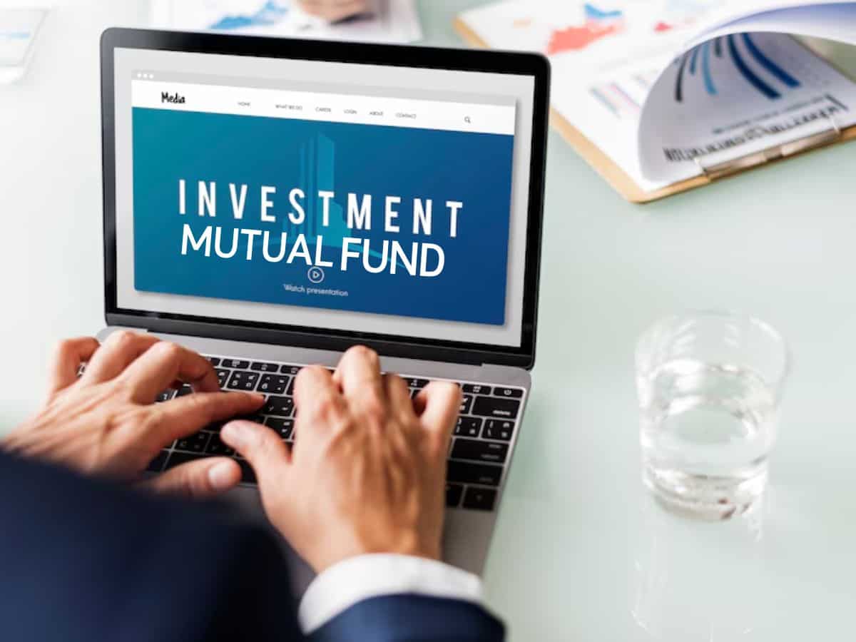 Mutual Fund अकाउंट पर SEBI ने बदल दिया नियम, निवेश करते हैं तो पढ़ लें अपडेट