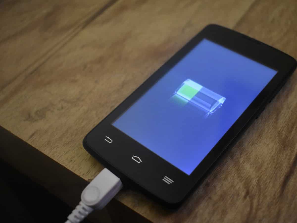 keep your phone's charge between 20–80%