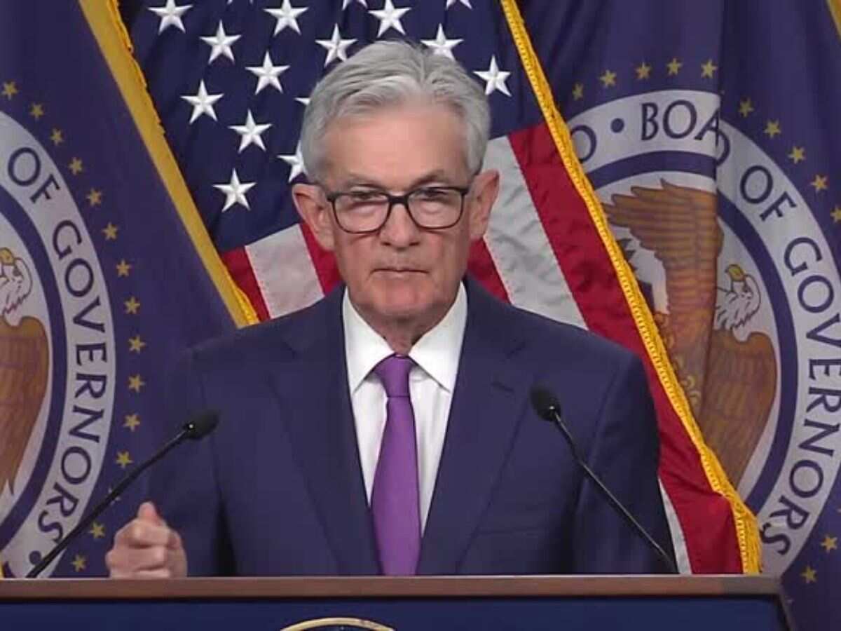 US Fed Rate Cut: साल के अंत में ब्याज दरें घटने की उम्मीद, अभी महंगाई कम करने पर फोकस