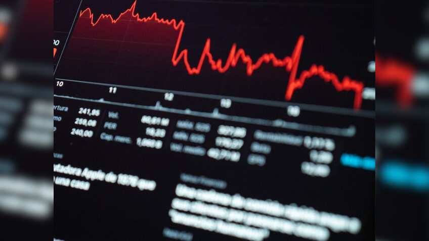 केमिकल कंपनी के आए नतीजे, Q4 में मुनाफा घटा, डिविडेंड का ऐलान, रखें नजर