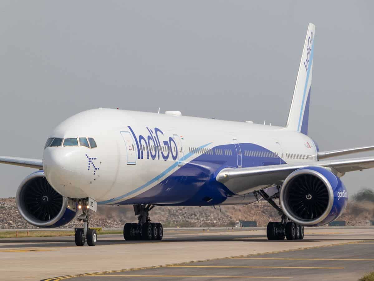 IndiGo ने पेश किए अनुमान से बेहतर नतीजे, एयरलाइन के मुनाफे में आई दोगुनी तेजी, आय भी 25 फीसदी बढ़ा