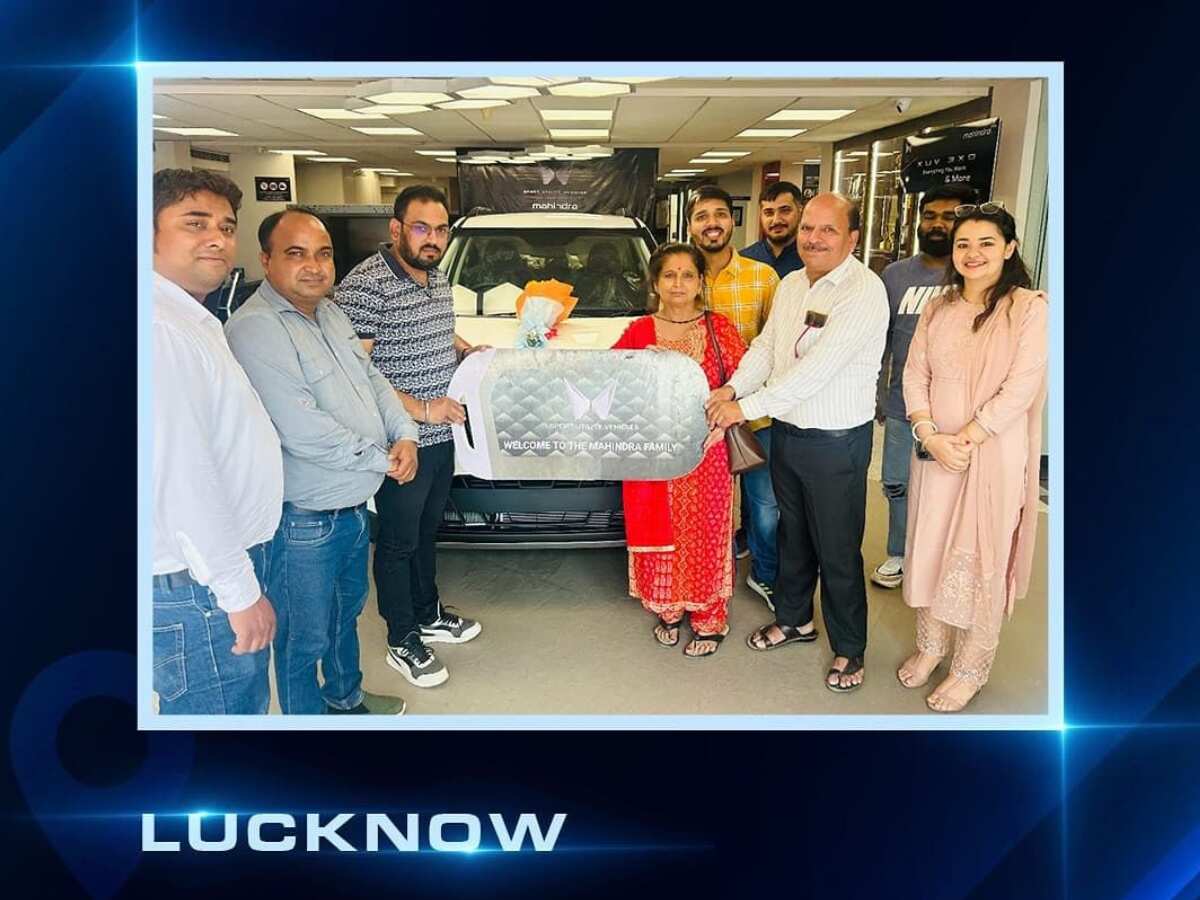 Mahindra XUV 3XO Delivery Lucknow