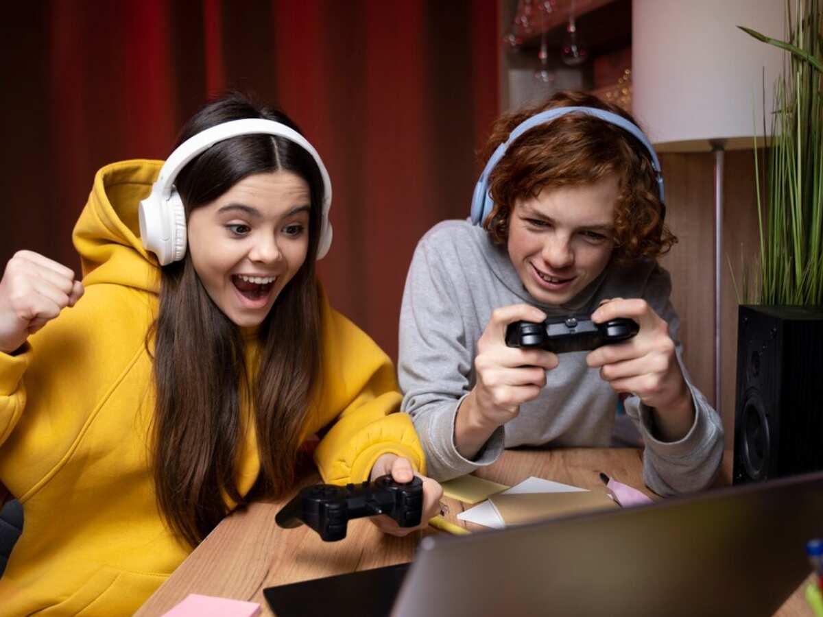 प्लेयर्स की Online Gaming लत के लिए निकाल लिया सरकार ने जुगाड़? सेफ्टी के लिए अपनाएगी चाइनीज फॉर्मूला