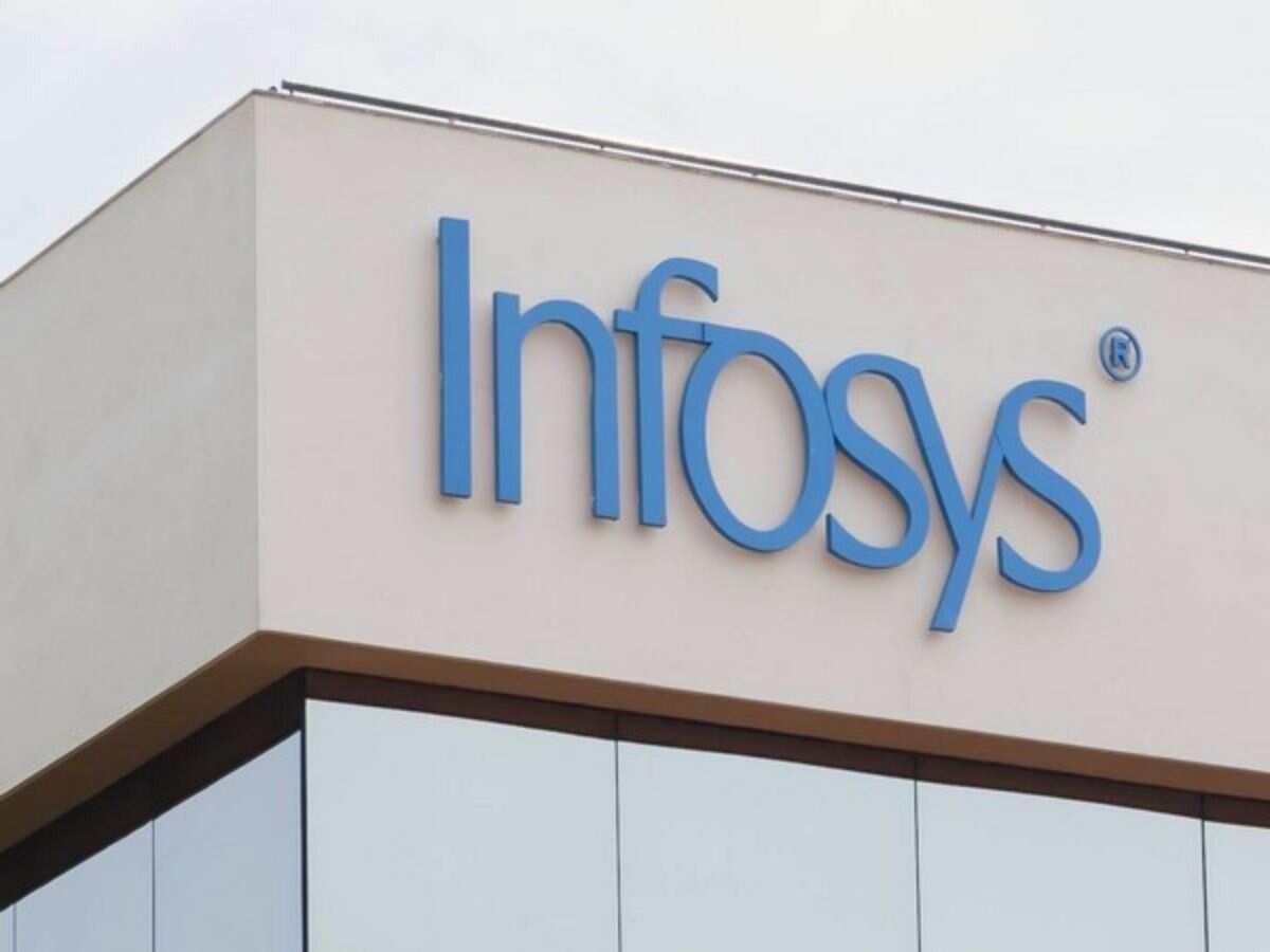 Infosys पर लगा कर्मचारियों की भर्ती में देरी का आरोप, यूनियन ने लेबर मंत्रालय से की जांच की मांग