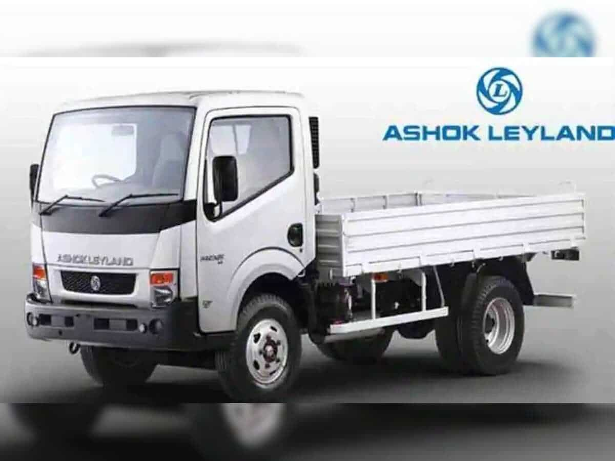 Ashok Leyland का बड़ा ऐलान! ड्राइवर्स के लिए पेश की नई बीमा पॉलिसी, मिलेंगे ये फायदे