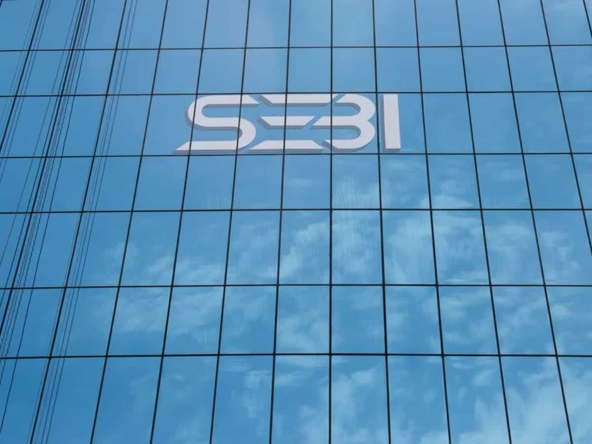 SEBI को बड़ा सम्मान, मिला बेस्ट बिजनेस रेग्युलेटर का अवॉर्ड