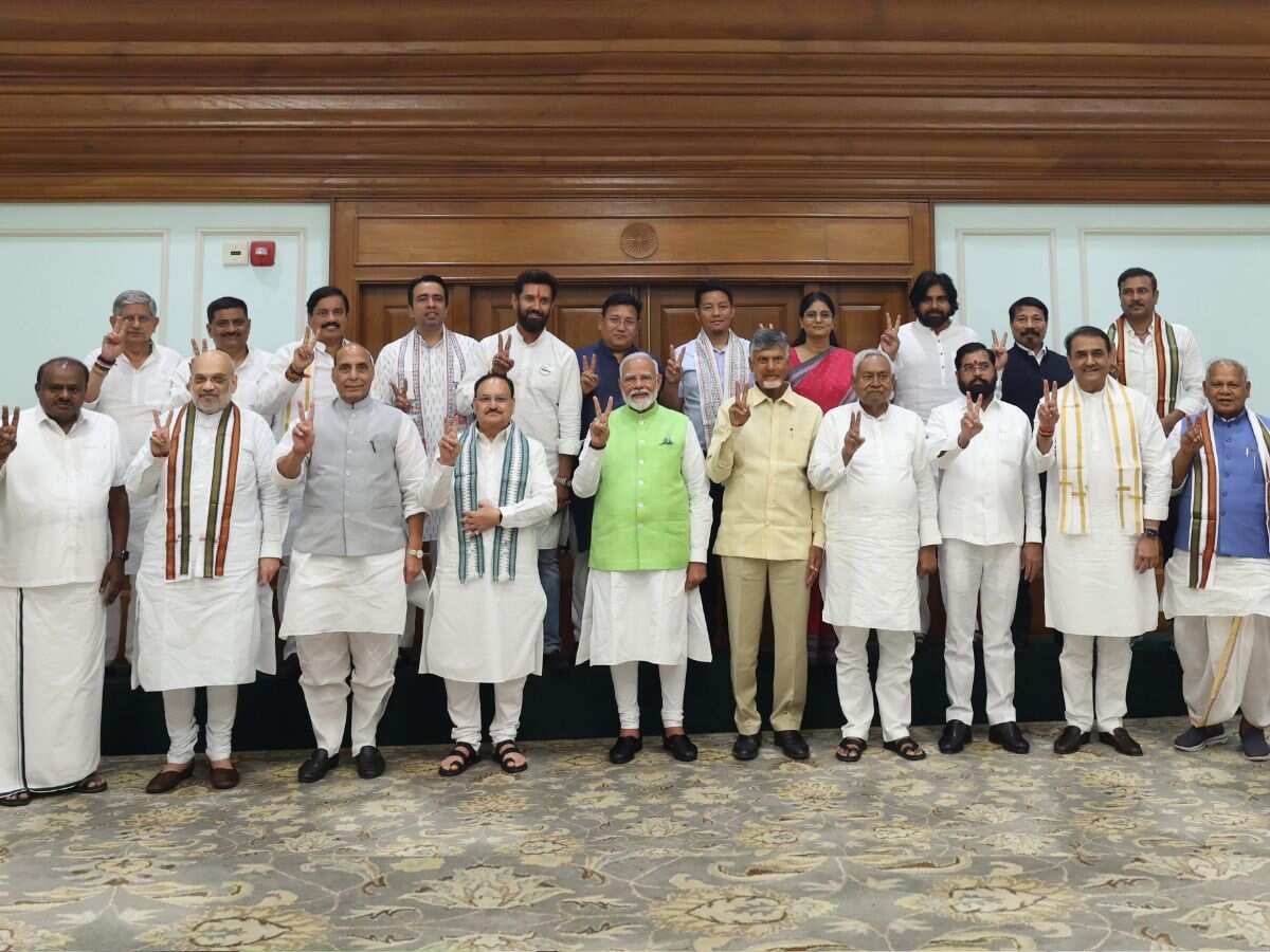 NDA के किन नेताओं को मिला PM आवास में चाय पार्टी का न्योता, Modi 3.0 कैबिनेट में मिल सकती है अहम जगह