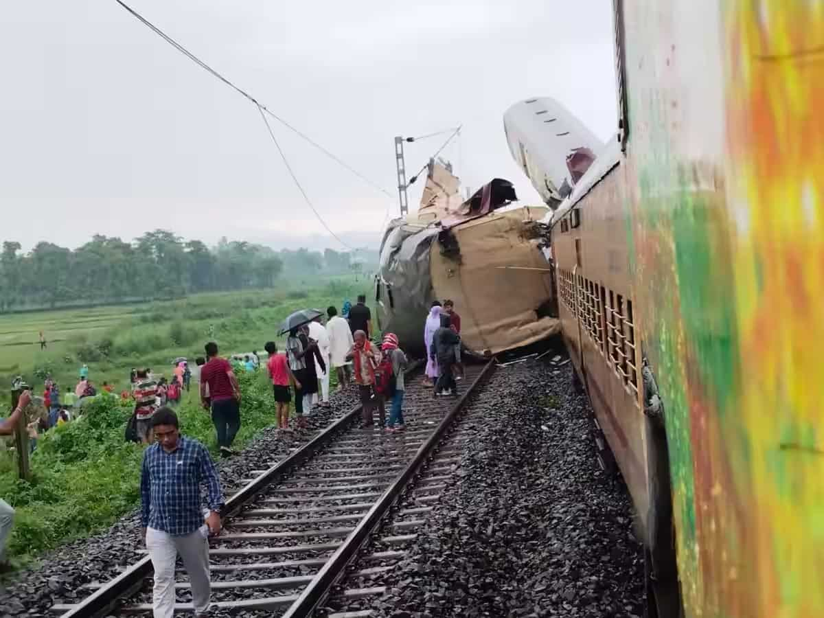 सियालदह कंचनजंघा एक्सप्रेस के रूट में नहीं थी कवच टेक्नोलॉजी, हादसे में लोको पायलट और गार्ड की भी मौत