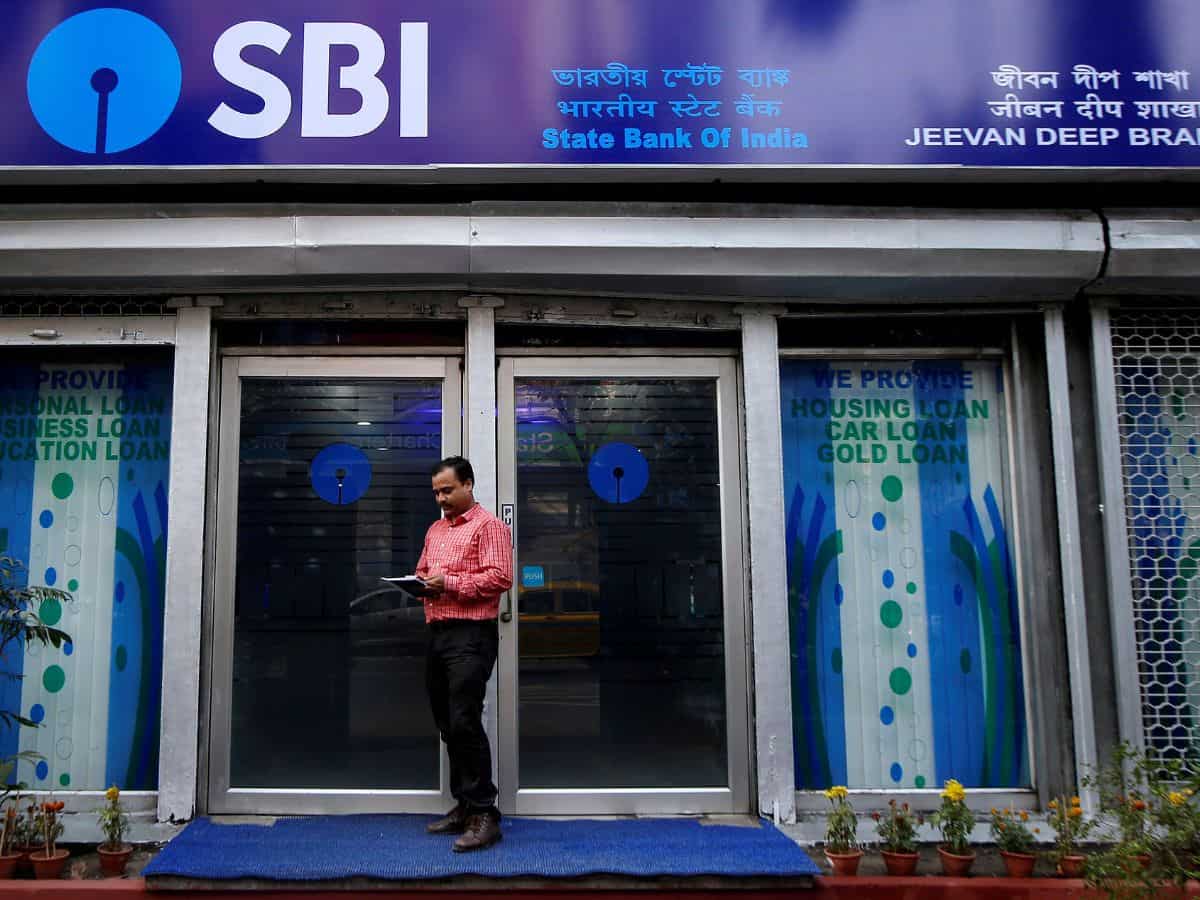 SBI: लॉन्ग टर्म बॉन्ड से FY25 में 20,000 करोड़ रुपये जुटाएगा बैंक, स्टॉक्स में दिखी हलचल
