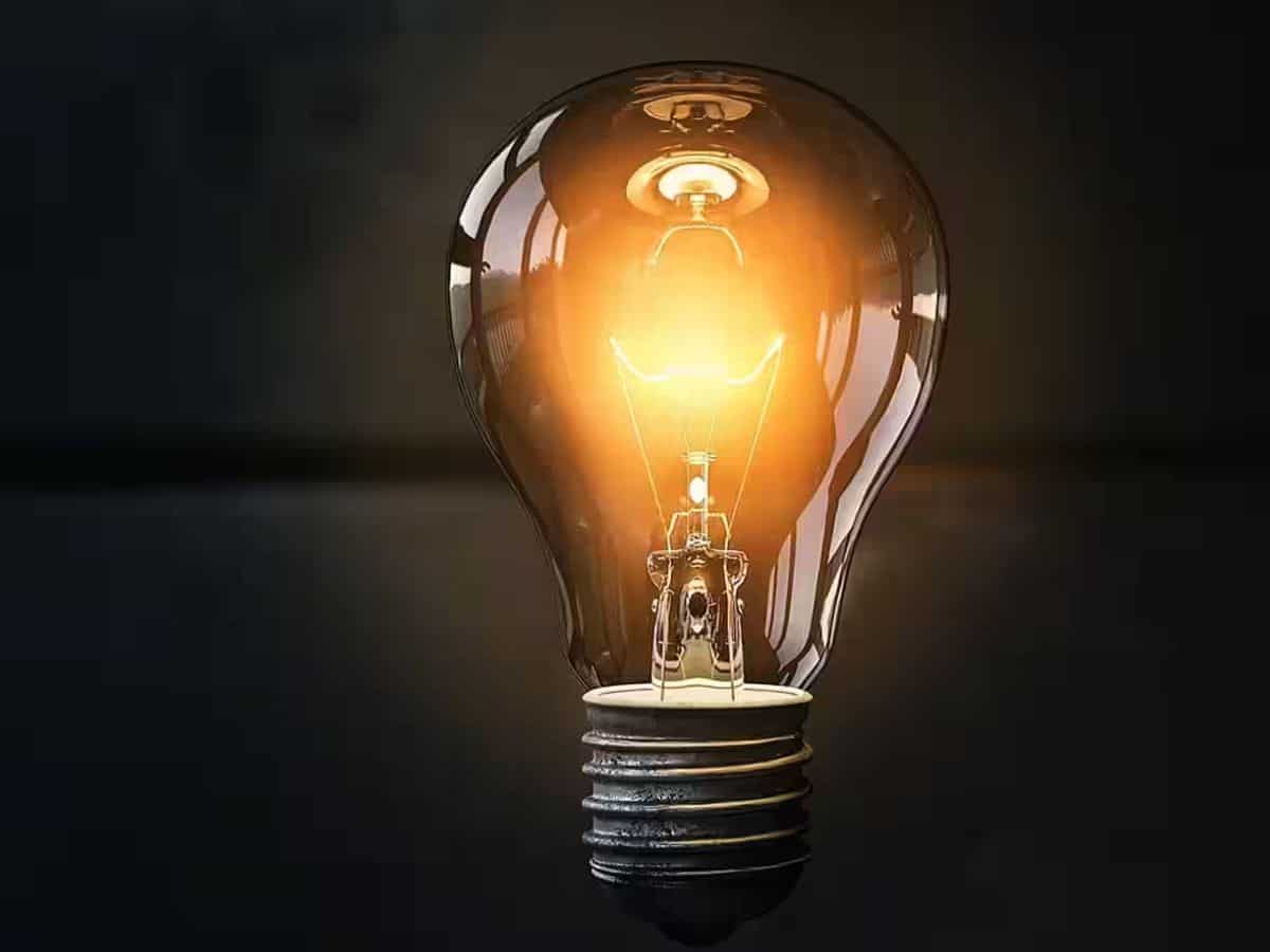 PM Surya Ghar Muft Bijli Yojana: बिजली का बिल बचाने वाली सरकारी योजना, AC से भी नहीं दौड़ेगा मीटर, ऐसे करें अप्‍लाई
