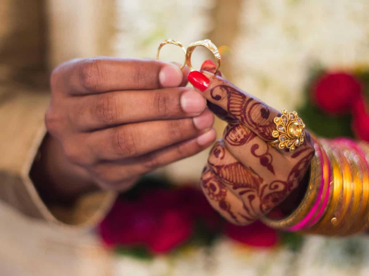 शादी पर शिक्षा से दोगुना खर्च करता है एक आम भारतीय, हर साल होता है 10 लाख करोड़ रुपये का कारोबार