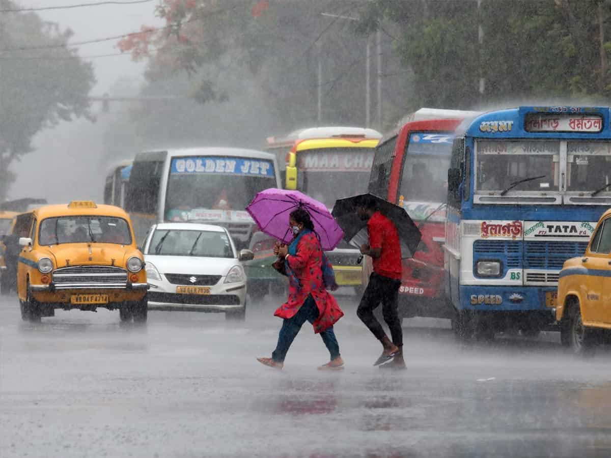 Delhi Rain Alert: दिल्ली में अगले दो दिन तक खूब बरसेंगे बादल, IMD ने जारी किया भारी बारिश का अलर्ट