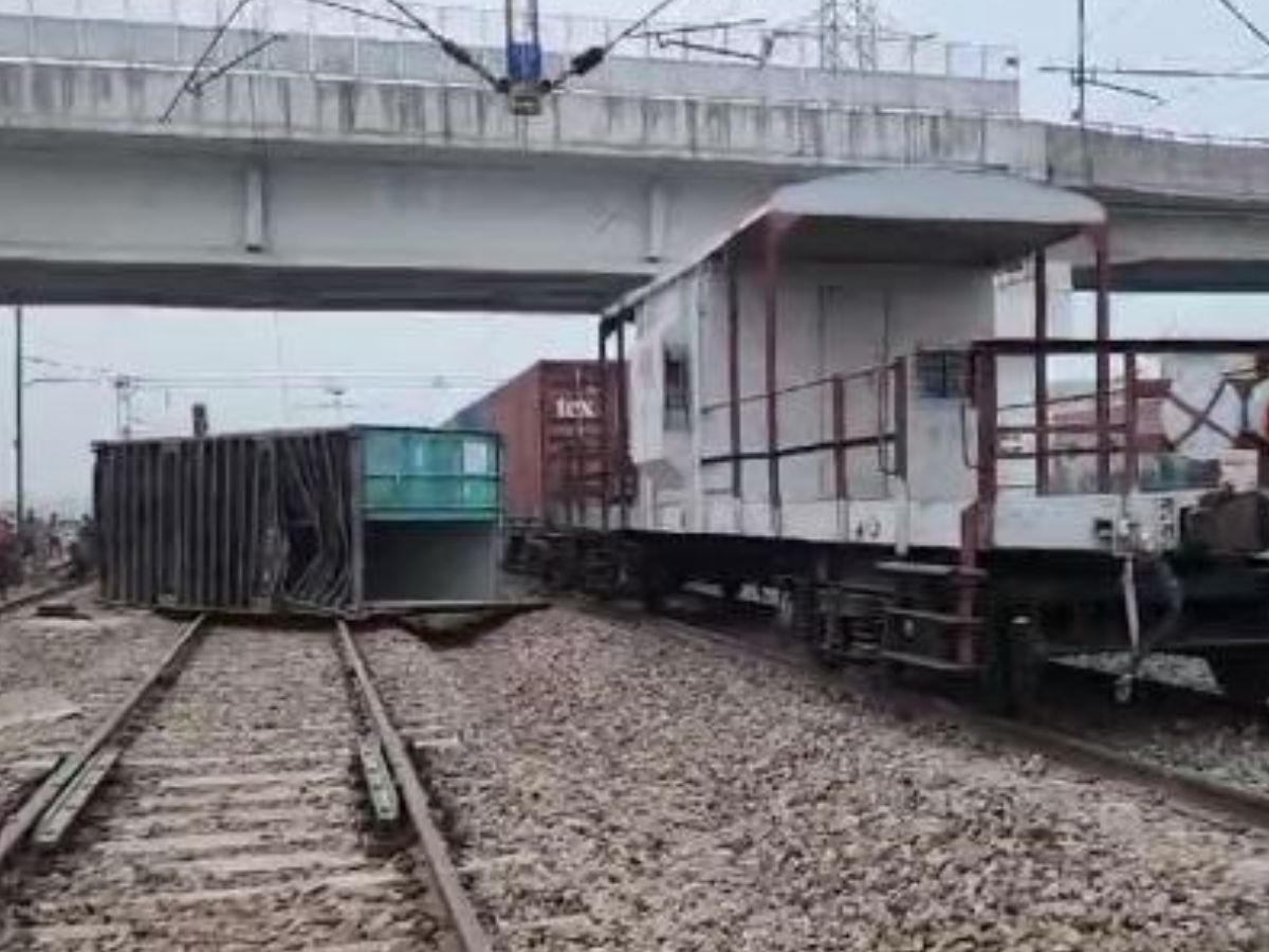 नीलोखेड़ी स्टेशन पर मालगाड़ी के 3 वैगन पटरी से उतरे, ट्रेन लाइन बाधित...डायवर्टेड रूट के जरिए डाउन मूवमेंट जारी
