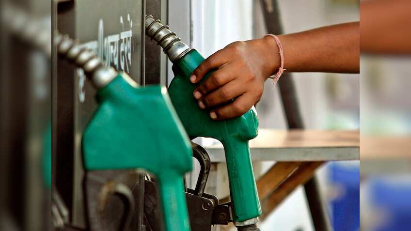 Petrol-Diesel: 4 जुलाई की सुबह-सुबह मिल गई बड़ी राहत? जारी हो गए पेट्रोल और डीजल के दाम