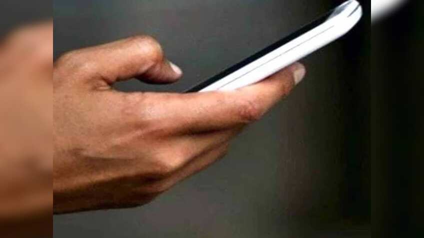 क्या आपके सभी कॉल की होगी रिकॉर्डिंग, सरकार पढ़ सकेगी वॉट्सऐप मैसेज, जानिए संचार नियमों के दावों का फैक्ट चेक