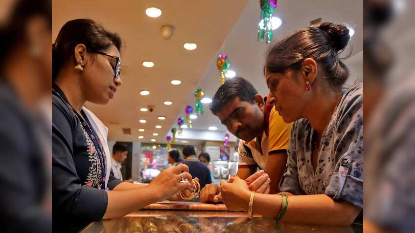 मोदी सरकार के बजट से सर्राफा व्यापारियों की मांग, आयकर में बढ़े छूट, रिटायरमेंट के बाद मिलनी चाहिए पेंशन