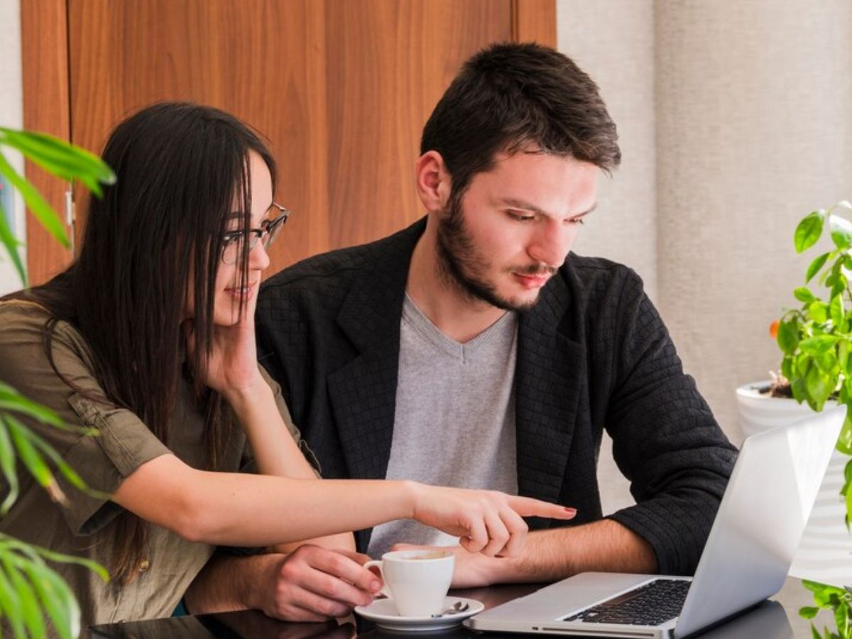 Income Tax Saving Tips: पति-पत्नी दोनों करते हैं नौकरी तो बड़ा फायदा कराता है LTA, सैलरी पैकेज में होता है इसका जिक्र