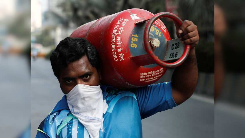 ...तो इन LPG कनेक्शन लेने वालों को नहीं मिलेगा अब एक भी सिलेंडर? सरकार के नए 'इशारे' पर सबकी खुलेगी पोल