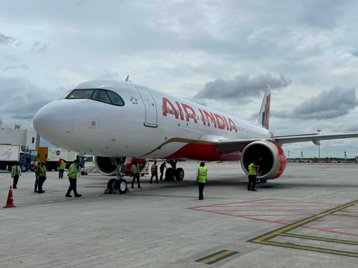 मर्जर के बीच Air India का बड़ा प्लान, कर्मचारियों के लिए कर दिया VRS का एलान, इस दिन तक कर सकते हैं अप्लाई