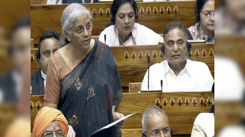 Economic Survey 2024: सरकार का इन मुद्दों पर खासा फोकस, सर्वे से निकली ये बड़ी बातें