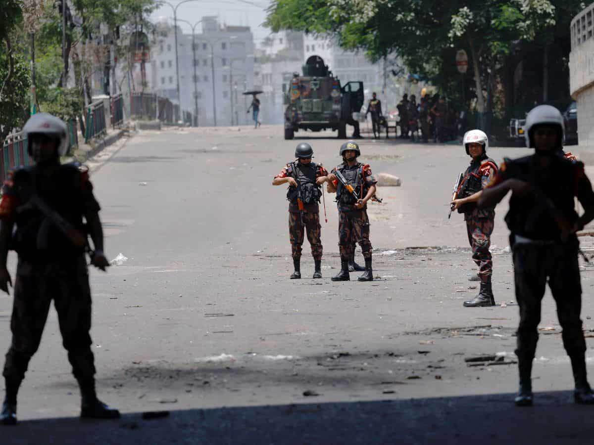 Bangladesh Violence: भारत पहुंची बांग्लादेश हिंसा की आंच, मैत्री एक्सप्रेस हुई कैंसिल, सीमा पर ठप हुआ व्यापार