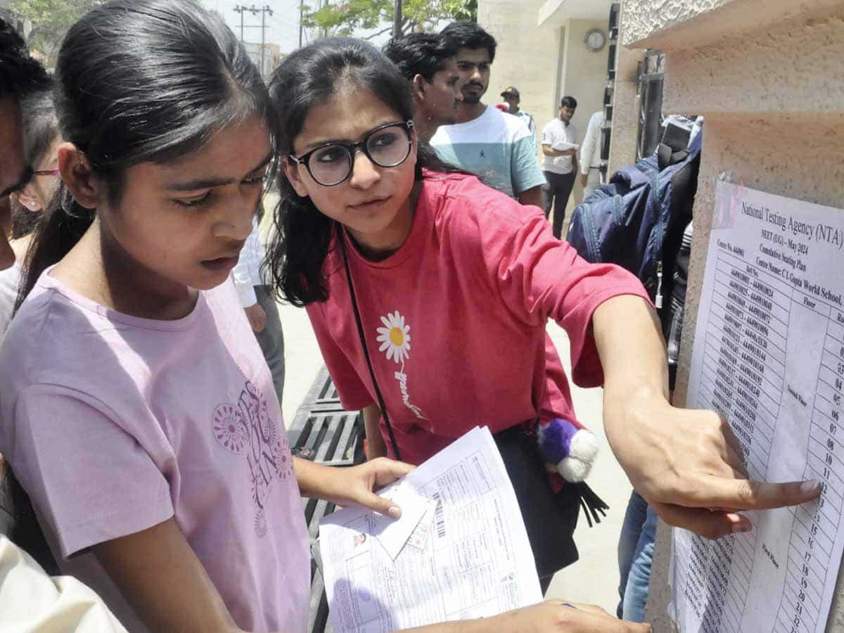 NTA NEET UG फाइनल रिजल्ट घोषित, 61 से घटकर 17 हुई टॉपर्स की संख्या, इन स्टेप्स से चेक करें रिजल्ट