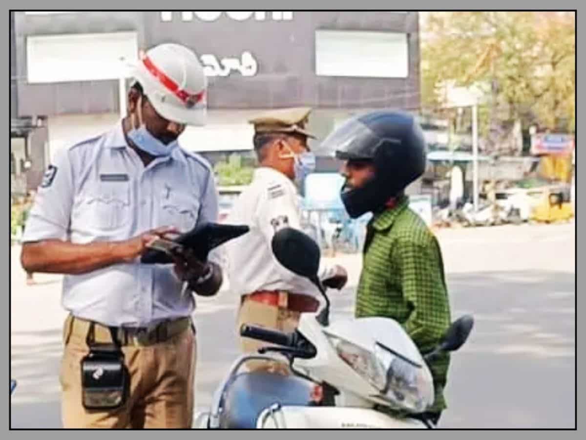 इन गाड़‍ियों को बगैर DL चलाने की है छूट, अगर Traffic Police ने पकड़ भी लिया तो भी नहीं कटेगा चालान, जानिए ऐसा क्‍यों?