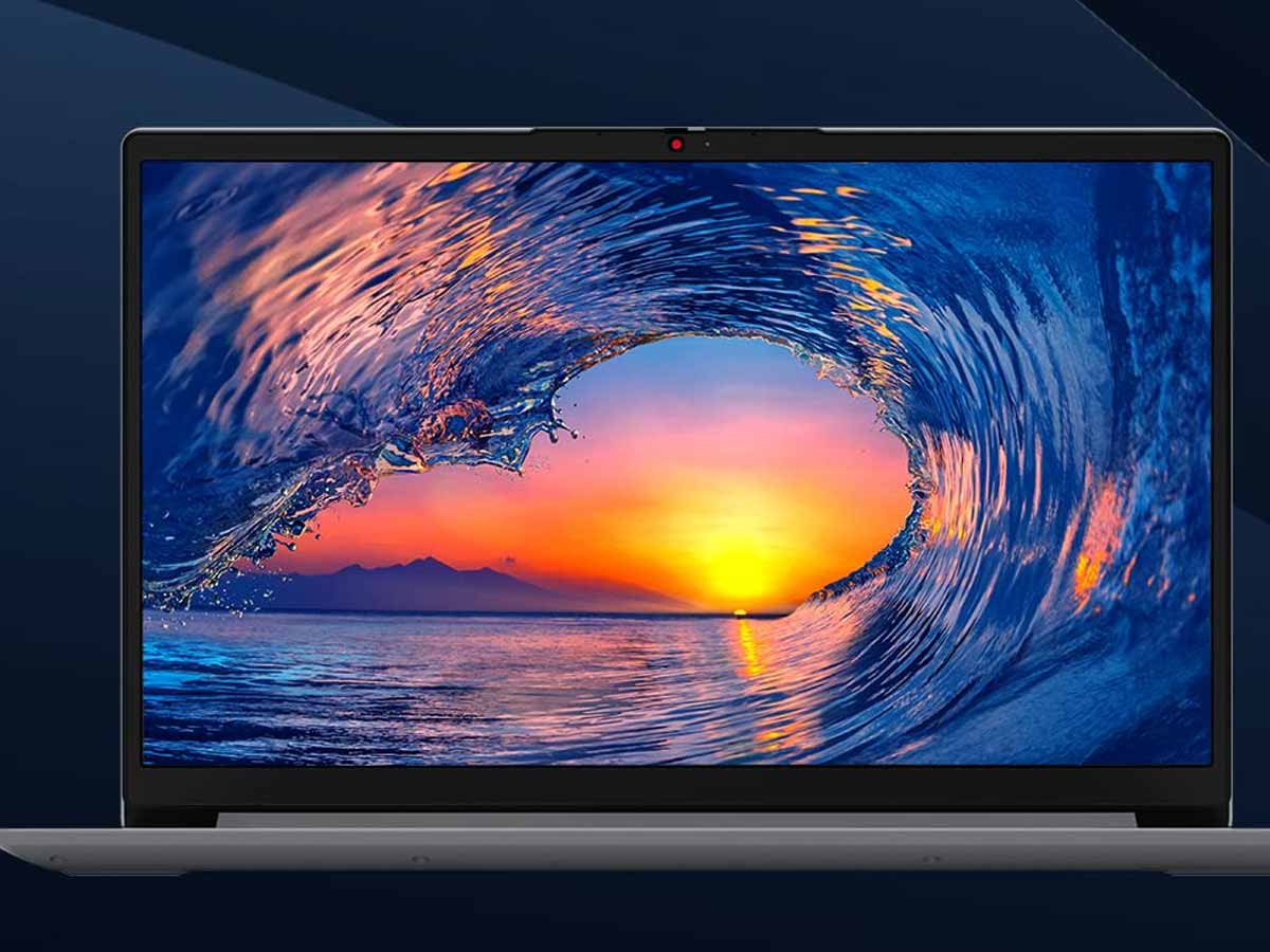 Amazon ने तोड़ी महंगाई की कमर, स्मार्टफोन की कीमत पर घर लाएं ये ब्रांडेड Laptops, आधे हुए दाम