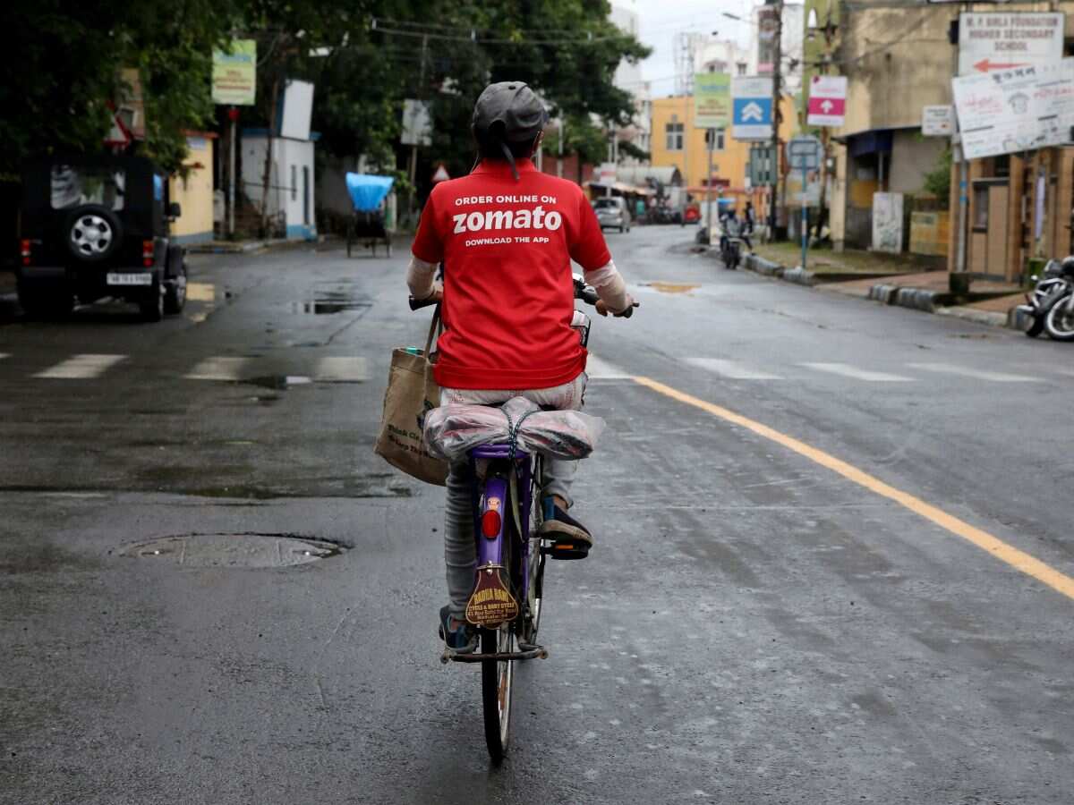 सरपट दौड़ा Zomato का शेयर, आए शानदार Q1 नतीजे, अनिल सिंघवी ने कहा- ₹500 पर जाएगा भाव