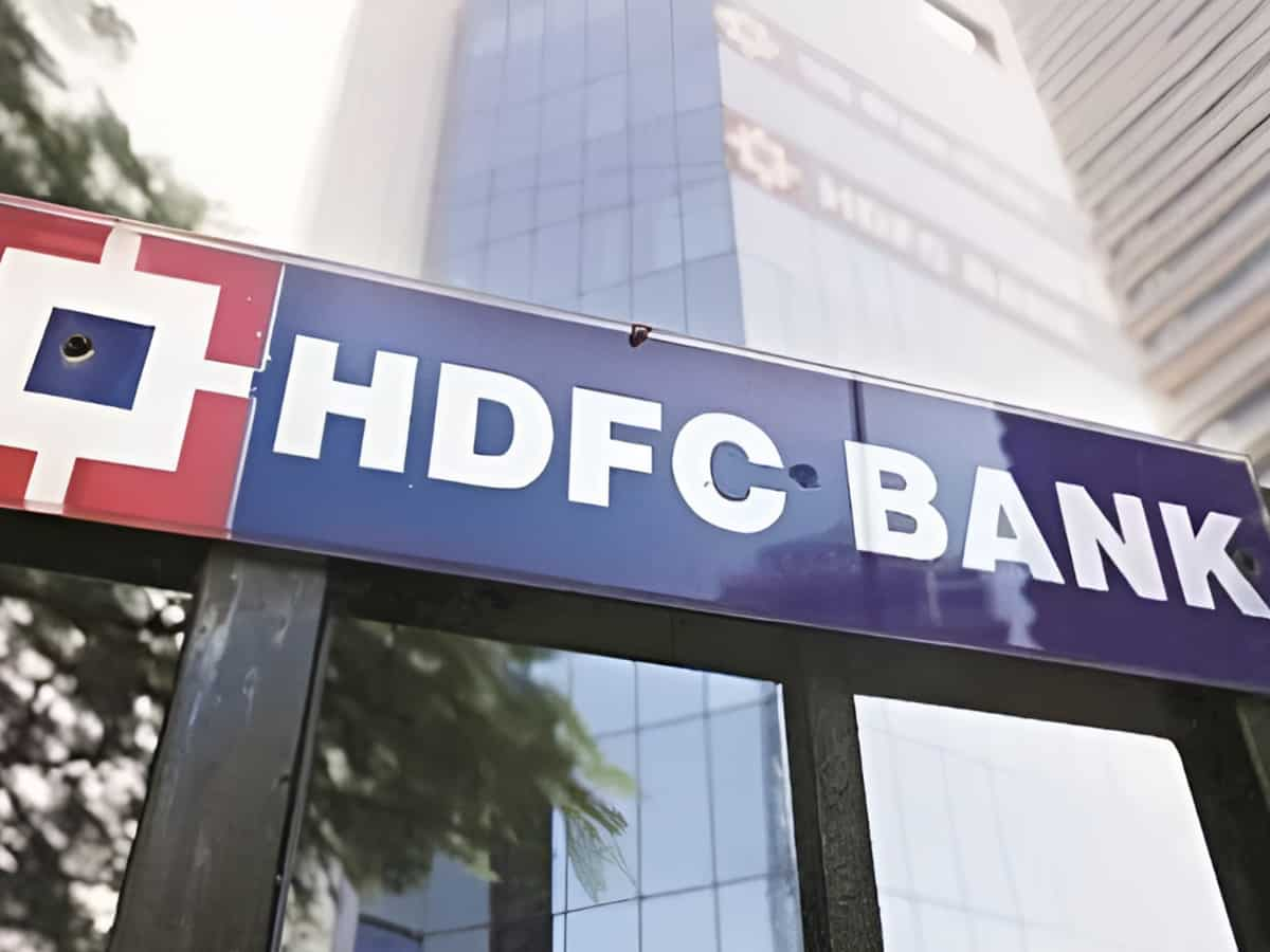 1- HDFC bank