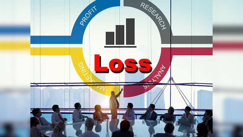 4- फाइनेंशियल क्राइसिस में फंस जाना