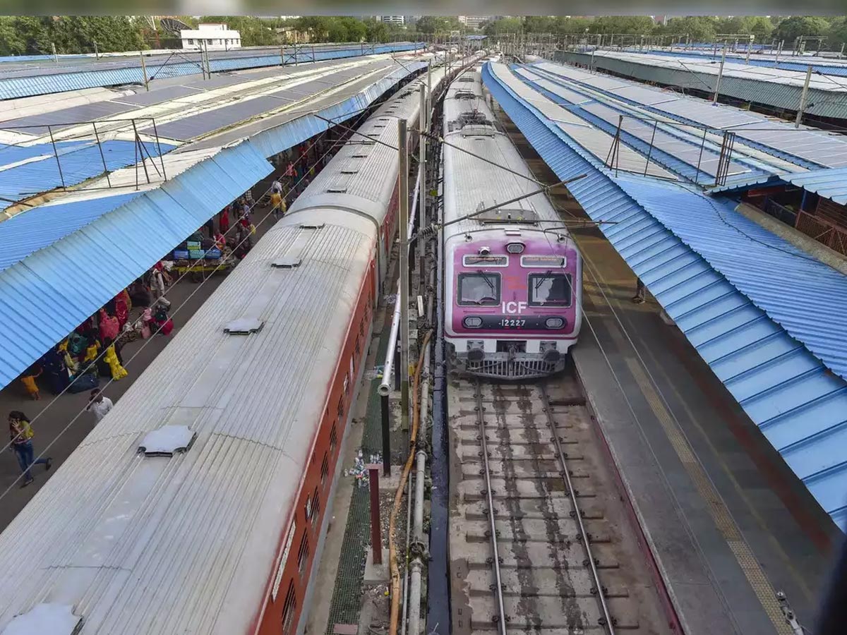 रक्षाबंधन, जन्माष्टमी के लिए नहीं मिल रही कंफर्म टिकट? इन स्पेशल ट्रेनों में खाली हैं बंपर सीटें, आज ही करें बुकिंग