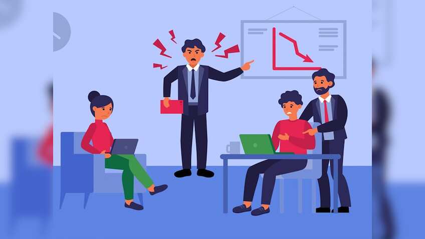 अब आपको 'डरा-धमका' नहीं पाएंगे आयकर अधिकारी! जानिए ऐसा क्या कह दिया CBDT के चेयरमैन ने