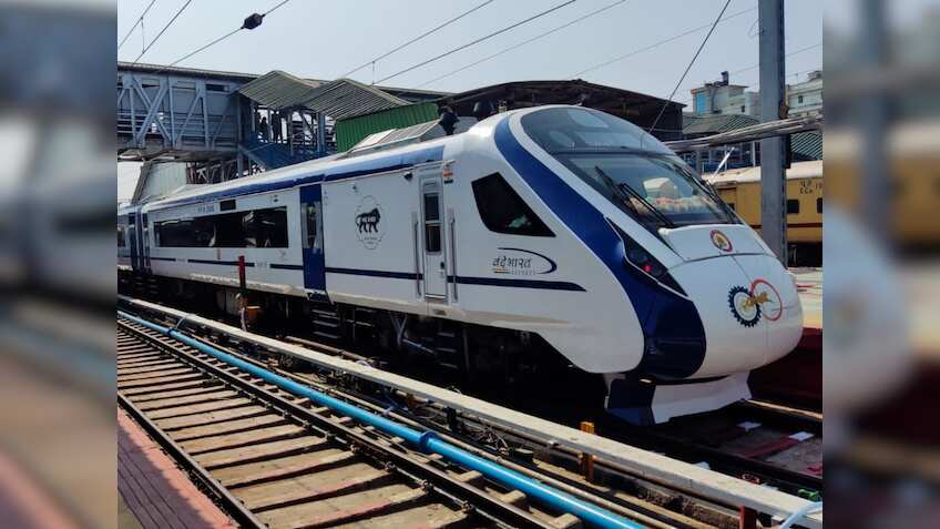 दिल्ली के पास बसे इस शहर को मिली बड़ी खुशखबरी! हफ्ते में 6 दिन रूकेगी Vande Bharat, चेक करें शेड्यूल