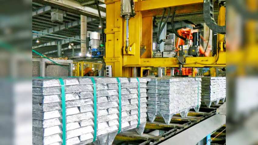 हिंदुस्तान जिंक के शेयरहोल्डर्स के लिए गुड न्यूज, हो सकता हैं स्पेशल डिविडेंड का ऐलान, शेयर पर रखें नजर