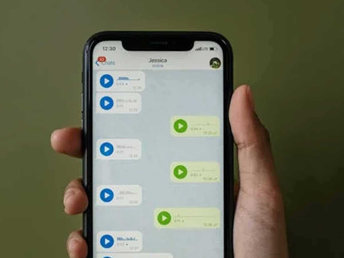 WhatsApp पर अब सुन नहीं पढ़ भी सकेंगे वॉइस नोट, आ गया नया फीचर, जानिए कैसे करें एक्टिव