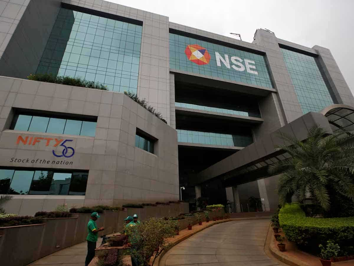 Nifty 50, Nifty 30 समेत इंडेक्स में बड़ा फेरबदल, IRFC, BEL की एंट्री, ये दिग्गज कंपनियां बाहर