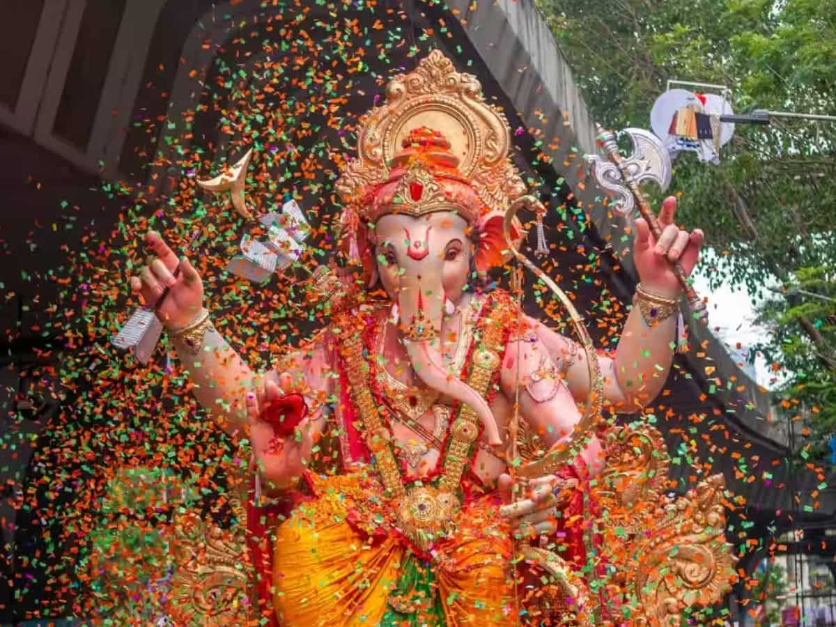 Ganesh Chaturthi 2024 Muhurat: कल से शुरू हो रहा गणेश उत्‍सव, इस शुभ मुहूर्त पर घर में करें गणपति की स्‍थापना